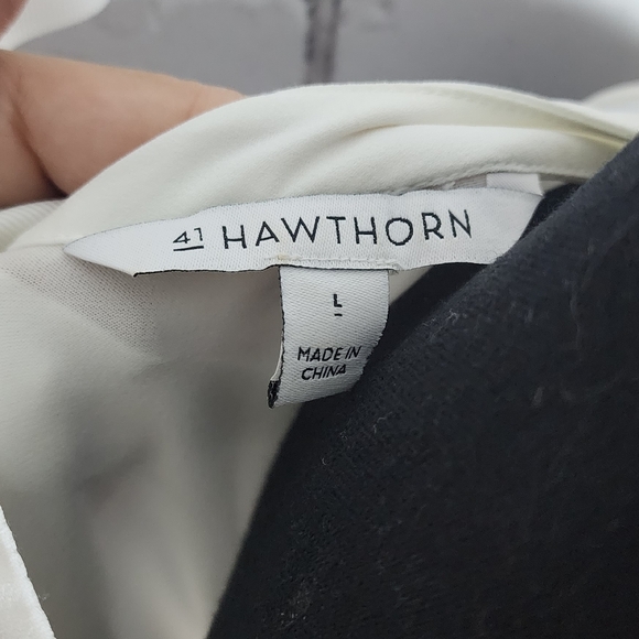 41 Hawthorn Clearwater White Mixed Material Surplice Blouse Large - Picture 7 of 8